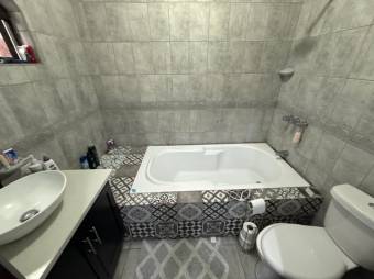 MLS-25-2030 LS VENTA CASA SAN FRANCISCO HEREDIA MLS-25-2030 LS VENTA CASA SAN FRANCISCO HEREDIA