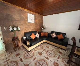 House for sale in Lisboa Urbanization, Plywood, Alajuela