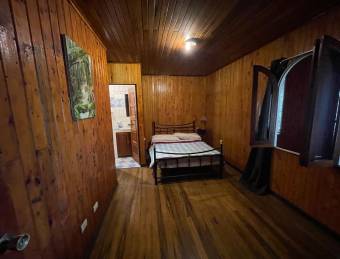 VENTA DE CASA CON GRAN TERRENO EN LOS ANGELES DE SAN RAFAEL DE HEREDIA