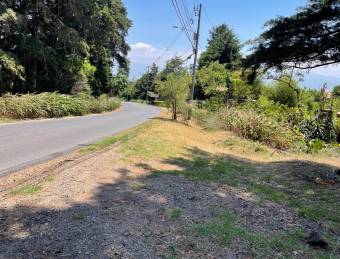 VENTA DE CASA CON GRAN TERRENO EN LOS ANGELES DE SAN RAFAEL DE HEREDIA