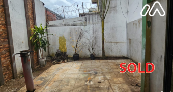 Casa - 3 habitaciones , 1 baño y 1/2, área de pila (Cartago distrito Occidental) Casa - 3 habitaciones , 1 baño y 1/2, área de pila (Cartago distrito Occidental)