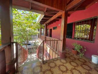 Venta de Propiedad (4 APARTAMENTOS) en Santa Cruz de Guanacaste. RAH 26-1653
