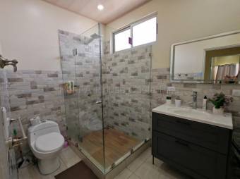 MLS-26-2092 LS VENTA CASA AMUEBLADA SAN ISIDRO ALAJUELA CONTACTENOS AL # 86127562