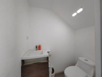 Venta de Casa en San Antonio de Alajuela. RAH 25-646 