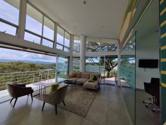 Venta de Casa en San Antonio de Alajuela. RAH 25-646 