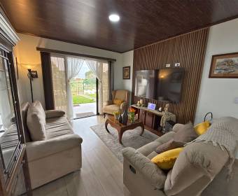 Single story house for sale in Fraijanes de Alajuela Single story house for sale in Fraijanes de Alajuela