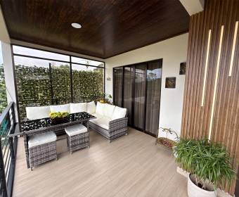 Single story house for sale in Fraijanes de Alajuela Single story house for sale in Fraijanes de Alajuela