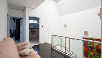 ¡Venta! Casa con Uso de Suelo Mixto en San Jose Barrio Naciones Unidas / 6 habitaciones  