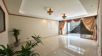 Casa en Condominio Guayabos Curridabat 4 Habitaciones a 200 m de Automercado NJA1305