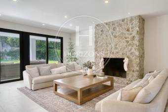 Venta de Casa en Condominio El Herrán con Vista a una Reserva Natural  5 Habitaciones NJA1