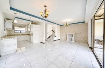 Casa con Jardín en Venta en Condominio Karataba en Taras de Cartago 3 Habitaciones noj1172 Casa con Jardín en Venta en Condominio Karataba en Taras de Cartago 3 Habitaciones noj1172