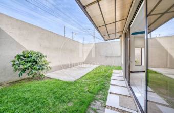 Casa con Jardín en Venta en Condominio Karataba en Taras de Cartago 3 Habitaciones noj1172 Casa con Jardín en Venta en Condominio Karataba en Taras de Cartago 3 Habitaciones noj1172