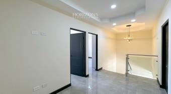 Amplia Casa Nueva en Condominio Distrito San Juan 249m2 nja1202