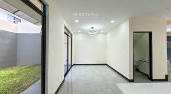 Amplia Casa Nueva en Condominio Distrito San Juan 249m2 nja1202