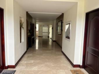 Venta de Apartamento en Sánchez de Curridabat.