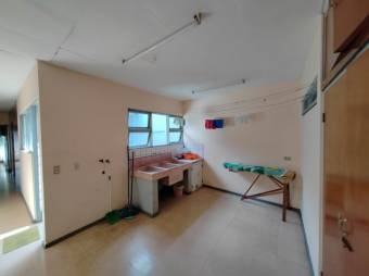 Venta de Casa Comercial en Montes de Oca, San José.