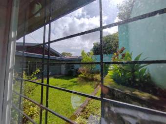 Venta de Casa Comercial en Montes de Oca, San José.
