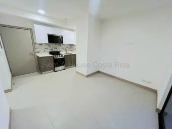 Venta de Apartamento en Condominio Sky House, San Sebastián (Semi amoblado). RAH 26-2113