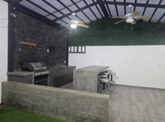 VENTA DE CASA EN RESIDENCIAL VILLAFLORES, SAN LORENZO, HEREDIA