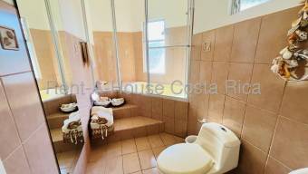 Venta de Casa de Playa en Garabito-Tárcoles.