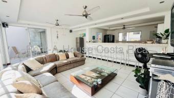 Venta de Casa de Playa en Garabito-Tárcoles.
