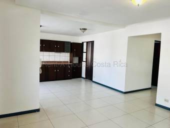 Venta de Apartamento en San Fco de Dos Ríos, San José. 