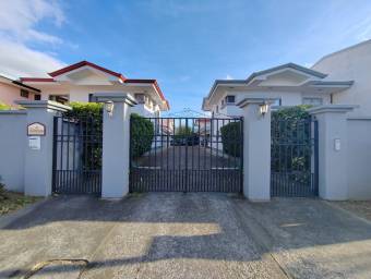 Venta de Casa en Pozos de Santa Ana. 