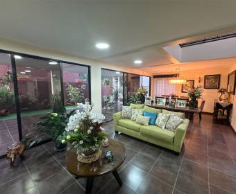 Casa de 3 habitaciones en condominio Francosta, Heredia 