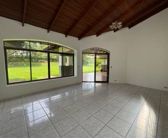 Casa de 7 habitaciones en alquiler en Ciudad Hacienda Los Reyes, La Guacima.