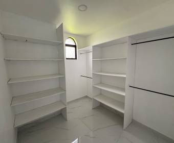 Casa de 7 habitaciones en alquiler en Ciudad Hacienda Los Reyes, La Guacima.