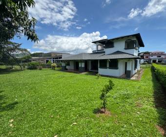Casa de 7 habitaciones en alquiler en Ciudad Hacienda Los Reyes, La Guacima.