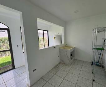 Casa de 7 habitaciones en alquiler en Ciudad Hacienda Los Reyes, La Guacima.