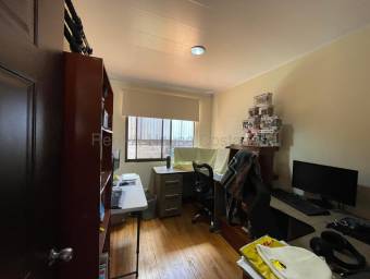 Venta de Acogedora Casa en Zapote de San José. RAH 26-1630