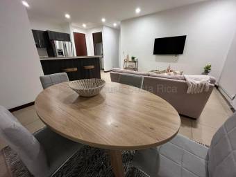 Se alquila apartamento en Escazú Centro 26-2138