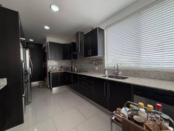 Se alquila apartamento en Piedades Santa Ana 26-2132 Se alquila apartamento en Piedades Santa Ana 26-2132
