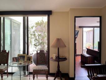 Venta de Edificio (5) Apartamentos en LOS YOSES-Montes de Oca. RAH 25-1900