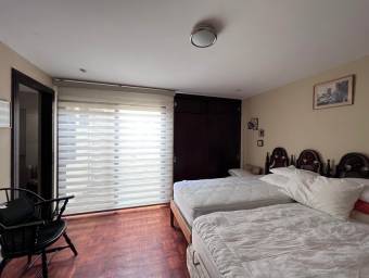 Venta de Edificio (5) Apartamentos en LOS YOSES-Montes de Oca. RAH 25-1900