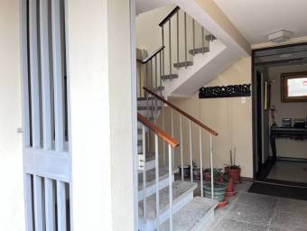 Venta de Edificio (5) Apartamentos en LOS YOSES-Montes de Oca. RAH 25-1900