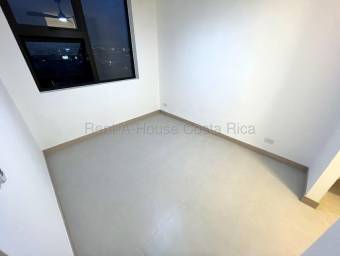 Venta de Apartamento en Condominio Sky House, San Sebastián (Semi amoblado). RAH 26-2113