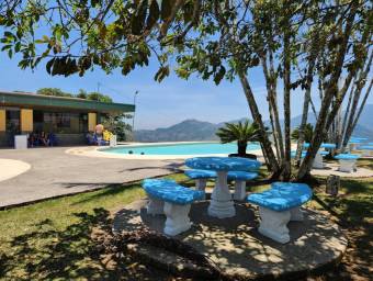 Venta de Finca Turística en Paraíso de Cartago. 