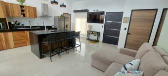 Venta casa de playa un nivel amoblada y con piscina privada