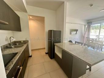 Se vende apartamento en Heredia #26-1958