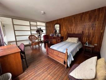 Casa en venta en el corazón de Alajuela con uso de suelo mixto #26-957 GS Casa en venta en el corazón de Alajuela con uso de suelo mixto #26-957 GS