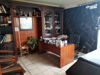 Casa en venta en el corazón de Alajuela con uso de suelo mixto #26-957 GS