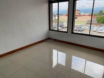 Venta de Edificio en Carmen-San José. RAH 26-2121 Oportunidad de Inversión-USO MIXTO