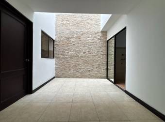 VENTA DE 2 CASAS EN CONDOMINIO EN TREJOS MONTEALEGRE, ESCAZÚ