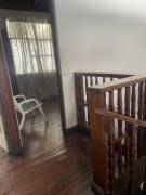 Se vende casa en Desamparados centro.