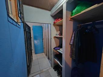 Venta de 4 Apartamentos en San Antonio de Alajuela. Venta de 4 Apartamentos en San Antonio de Alajuela.