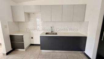 Alquiler de Apartamento en San Francisco de Heredia.