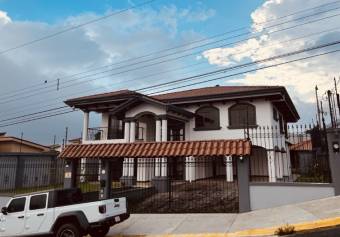 VENTA DE CASA EN RESIDENCIAL LA GUARIA, GRECIA, ALAJUELA